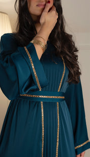 Nasrine | نسرين